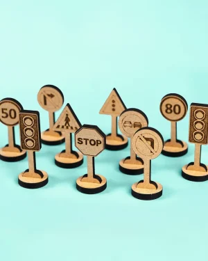 Crateit Town – Wooden toy – Traffic & Road Signs Pack