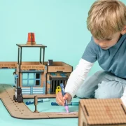 Crateit Town – Wooden toy – Police Station